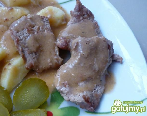 Bitki z mięsa wieprzowego w sosie