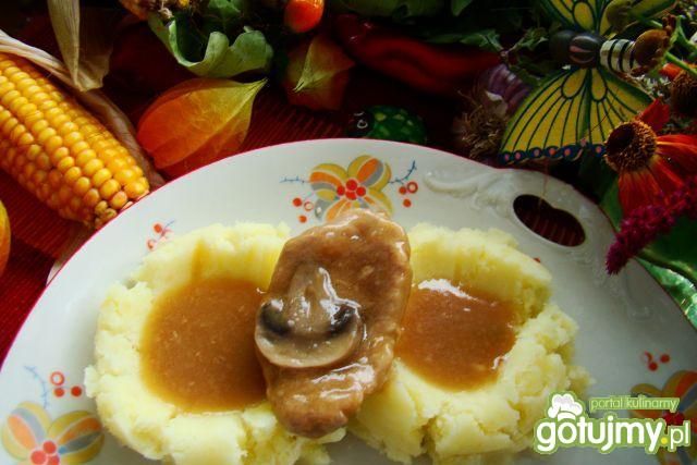 Bitki z pieczarkami  Bitki z pieczarkami