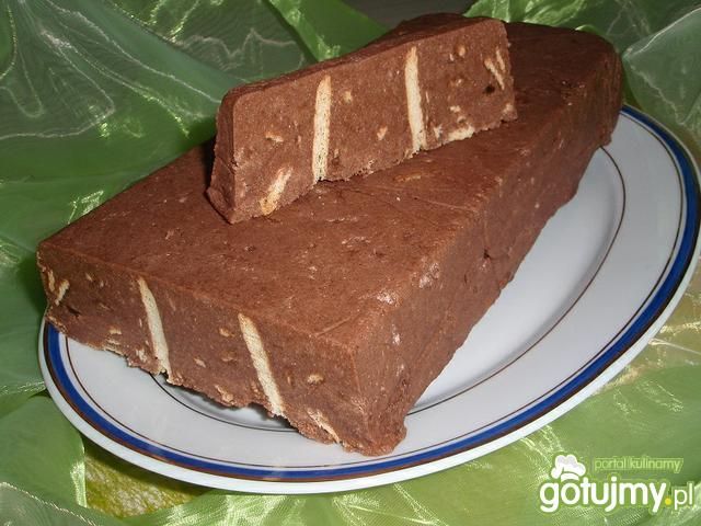 Blok czekoladowy z herbatnikami.