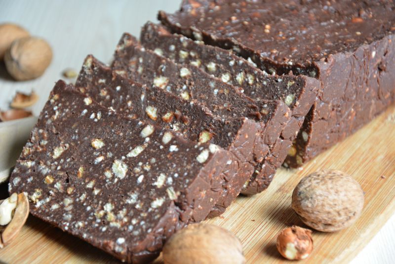 Blok czekoladowy z maślanymi ciastkami