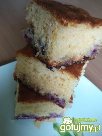 Blondies z wiśniami