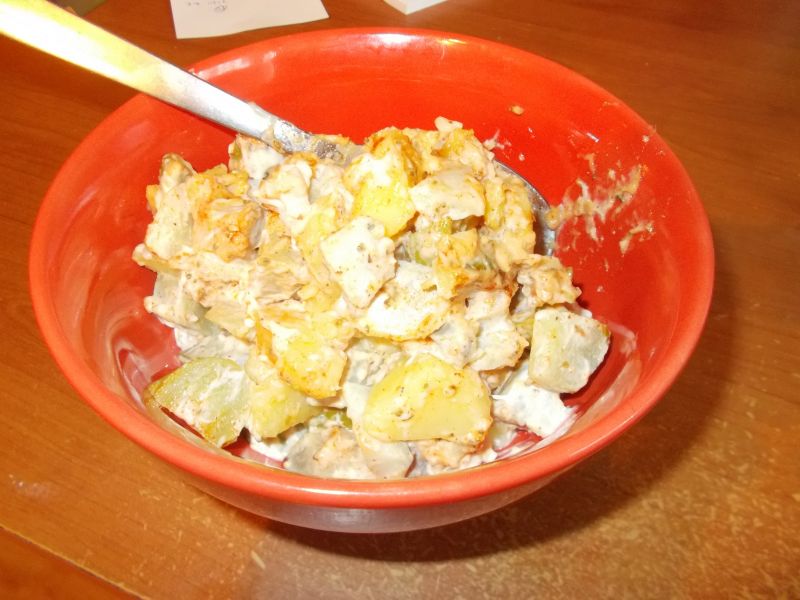 Błyskawiczna, bardzo prosta sałatka śledziowa Błyskawiczna, bardzo prosta sałatka śledziowa