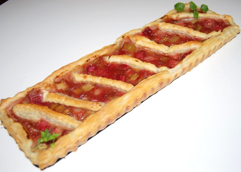 Błyskawiczna tarta z rabarbarem
