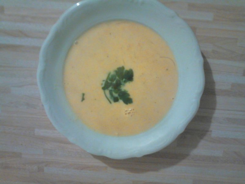 Błyskawiczna zupa serowa                        Błyskawiczna zupa serowa