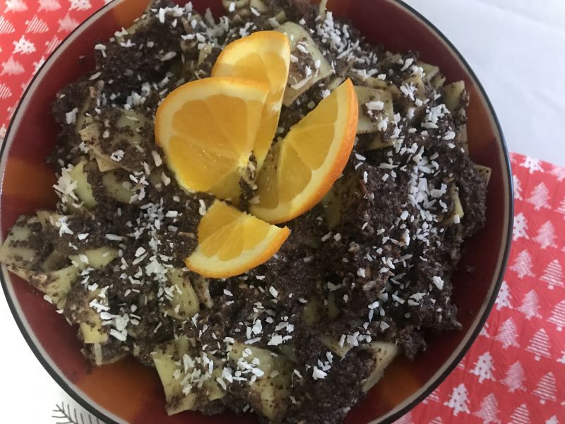 Błyskawiczne łazanki z masą makową