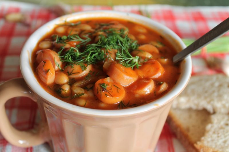 Błyskwiczna fasolka po bretońsku Błyskwiczna fasolka po bretońsku