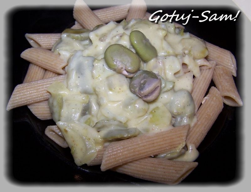 Bób w sosie serowym na makaronie pełnoziarnistym Bób w sosie serowym na makaronie pełnoziarnistym