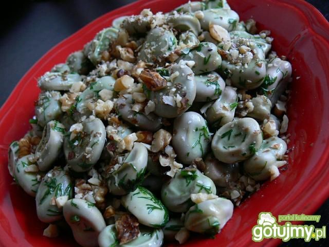 Bób z orzechową nutą Bób z orzechową nutą