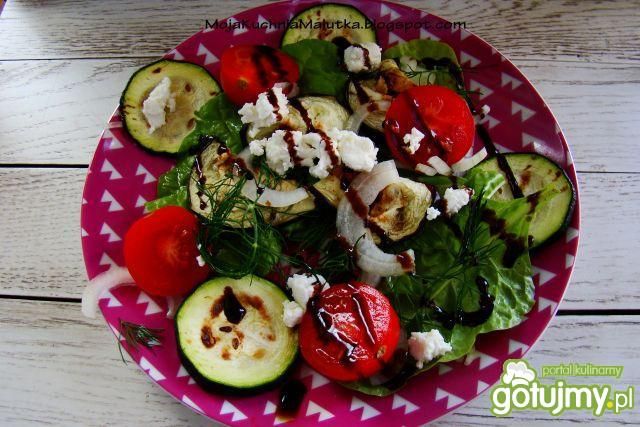 Boćwina z grillowanymi warzywami Boćwina z grillowanymi warzywami