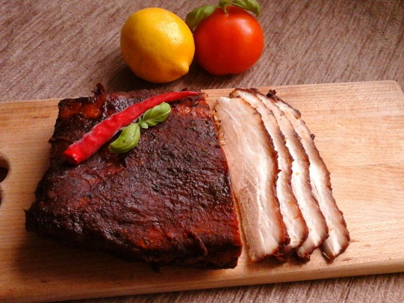 Boczek pieczony na ostro