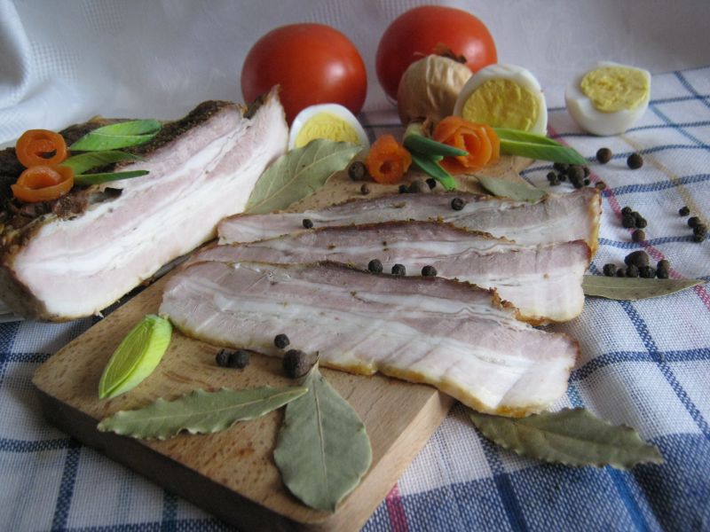 Boczek pieczony w piekarniku