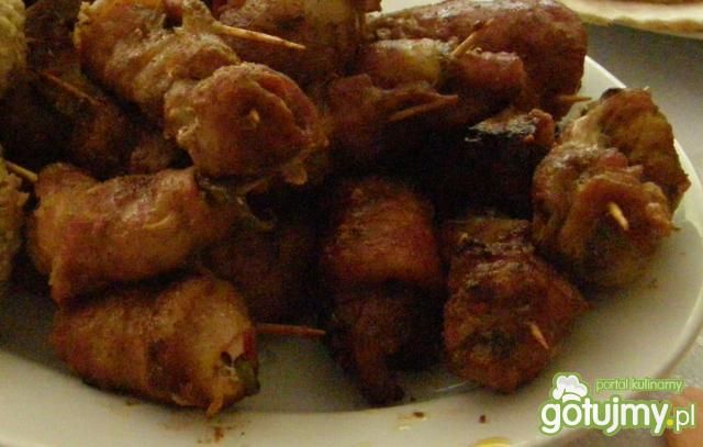 Boczek z nadzieniem na patyku