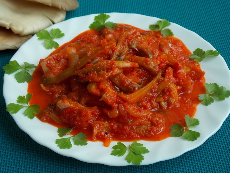 Boczniaki w sosie paprykowym Boczniaki w sosie paprykowym