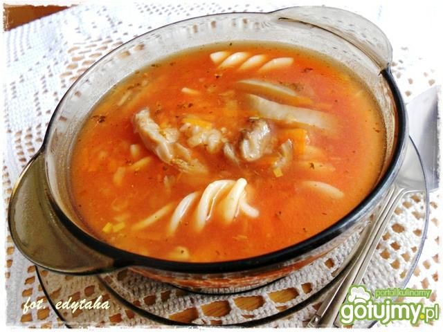 Boczniakowa pomidorowa z makaronem