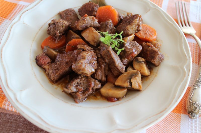 Boeuf bourguignon, czyli wołowina po burgundzku Boeuf bourguignon, czyli wołowina po burgundzku