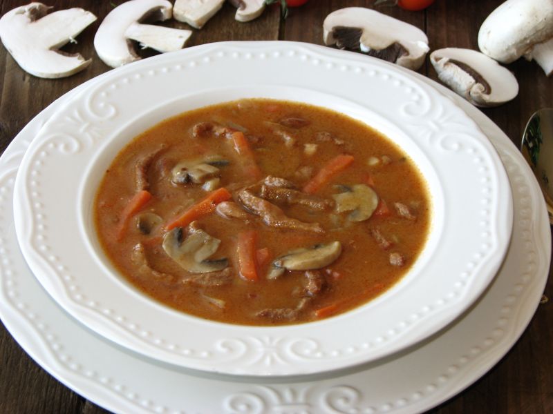 Boeuf Stroganow
