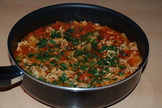 Bolońskie danie z makaronem Bolońskie danie z makaronem