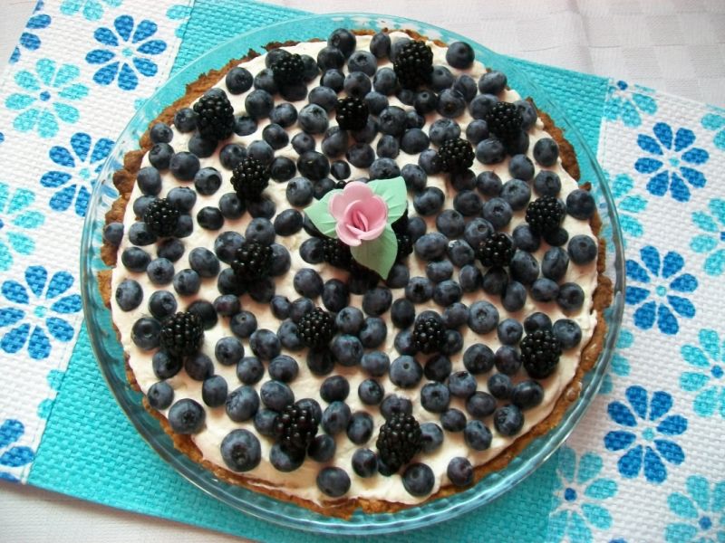 Borówkowa tarta z kremem z białą czekoladą Borówkowa tarta z kremem z białą czekoladą