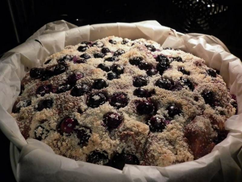 Borówkowo - jabłkowy salcesonik z migdałowym pyłem