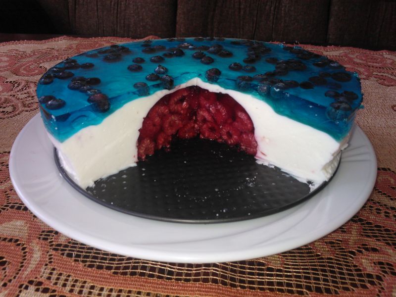 Borówkowo-malinowy sernik na zimno