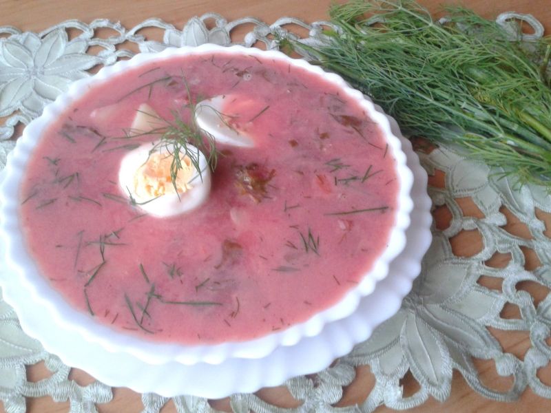 Botwinka z ziemniakami i jajkiem