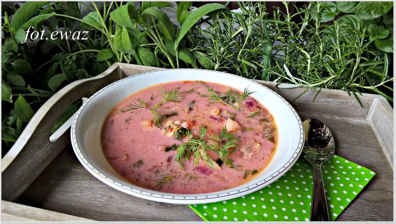 Botwinka ze szpinakiem i liśćmi rzodkiewki Botwinka ze szpinakiem i liśćmi rzodkiewki