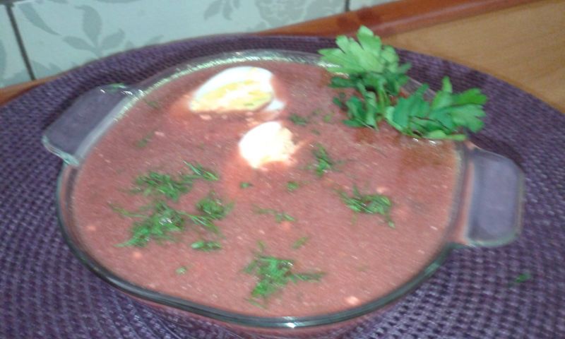 Botwinkowe małe co nieco z jajkiem Botwinkowe małe co nieco z jajkiem