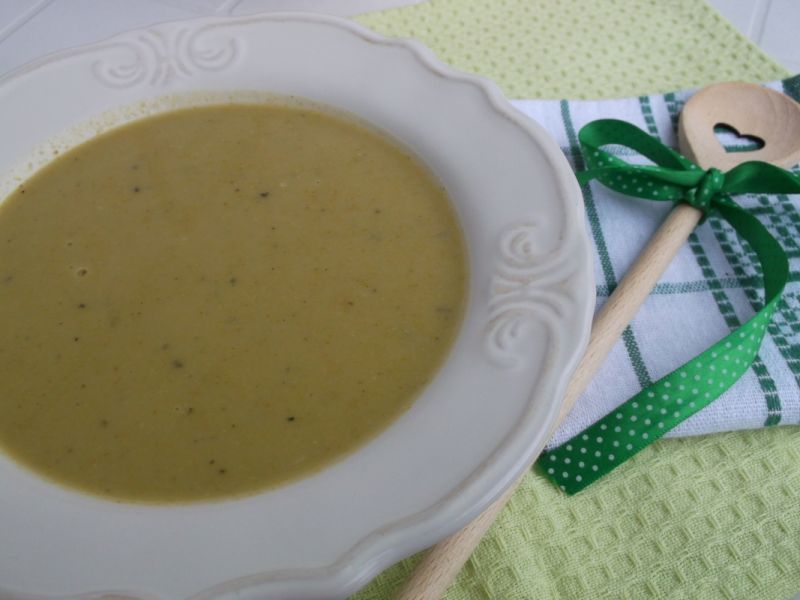 Brokułowo groszkowa zupa - krem Brokułowo groszkowa zupa - krem