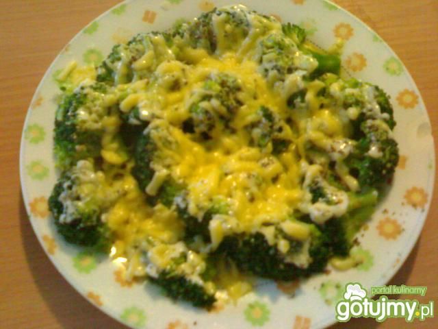 Brokuły pod pierzynką Brokuły pod pierzynką