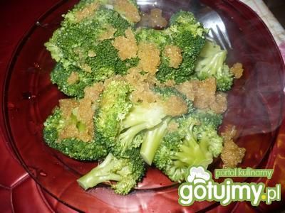 Brokuły z bułką tartą 3 Brokuły z bułką tartą 3