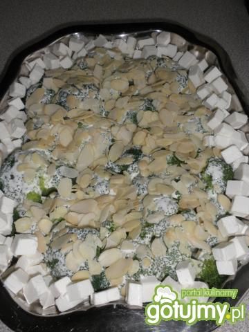 Brokuły z migdałami. Brokuły z migdałami.