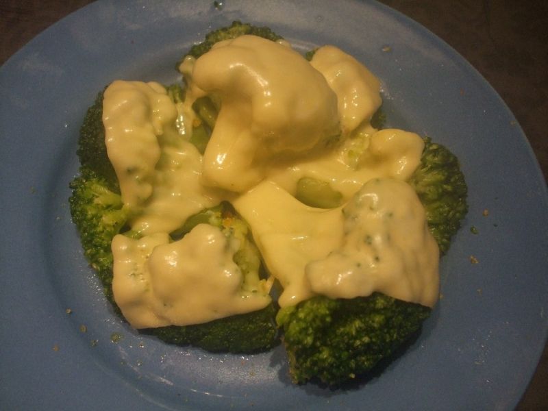 Brokuły z serem Brokuły z serem