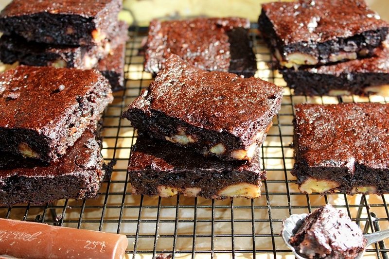 Brownie mocno bananowe (bez cukru i glutenu) Brownie mocno bananowe (bez cukru i glutenu)