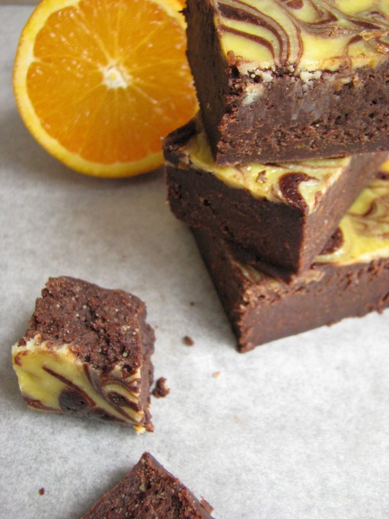 Brownie serowe z pomarańczowym marmurkiem