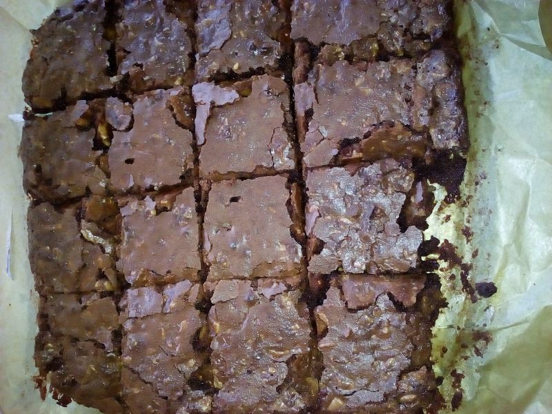 Brownie z orzechami i żurawiną Brownie z orzechami i żurawiną