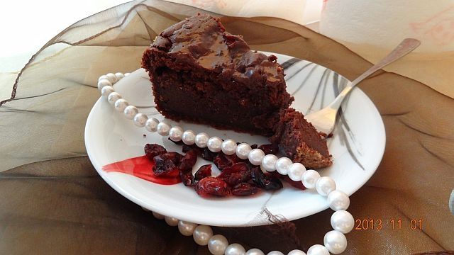 Brownie z polewą żurawinowo - czekoladową Brownie z polewą żurawinowo - czekoladową