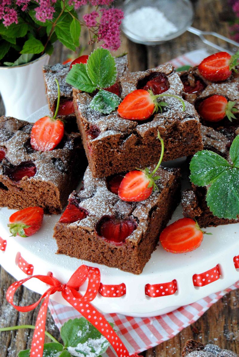 Brownie z truskawkami