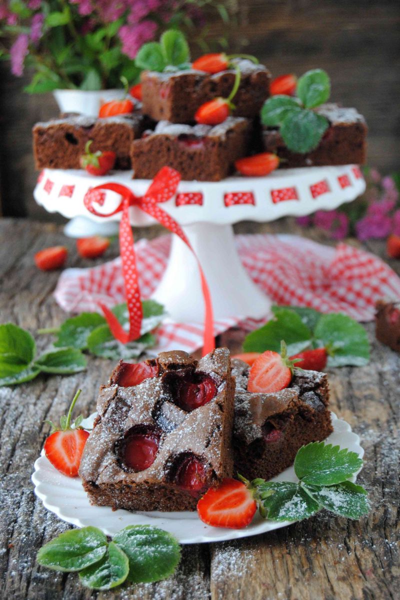 Brownie z truskawkami