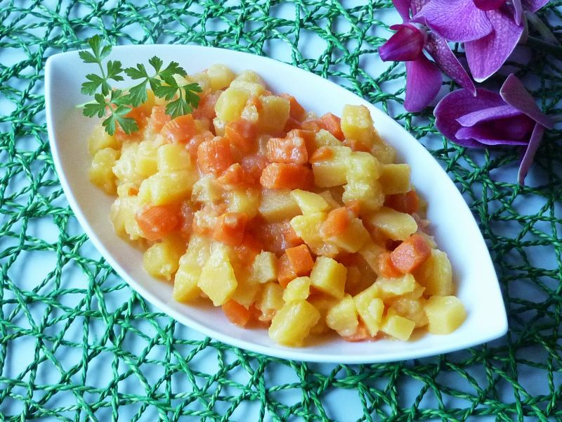 Brukiew z marchewką do obiadu Brukiew z marchewką do obiadu