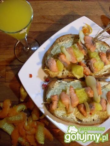 Bruschetta z łososiowym szaszłykiem