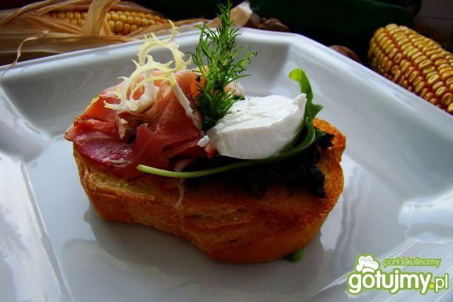 Bruschetta z tapenadą  Bruschetta z tapenadą