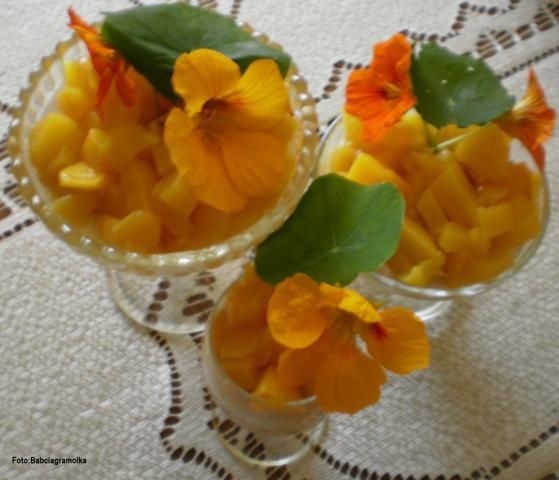 Brzoskwinie lubią owsiankę : Brzoskwinie lubią owsiankę :