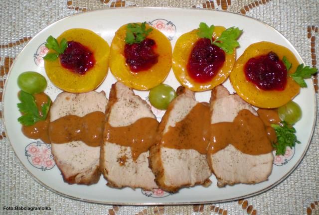 Brzoskwinie z żurawiną do mięs : Brzoskwinie z żurawiną do mięs :