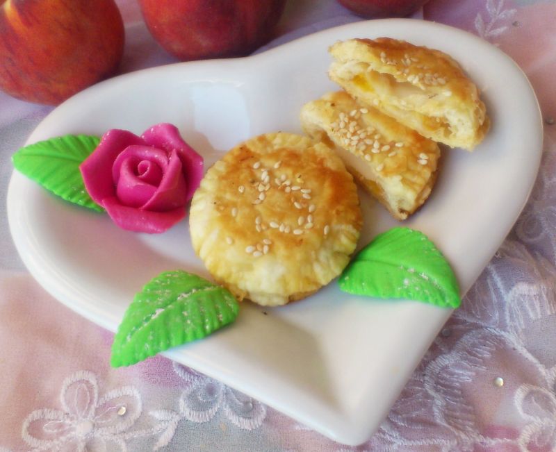 Brzoskwiniowe ciasteczka z ciasta francuskiego Di