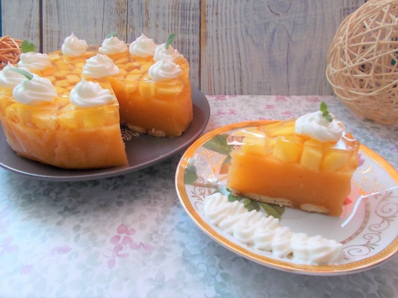 Brzoskwiniowe ciasto na zimno