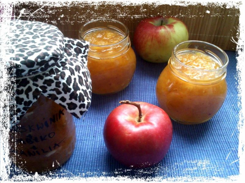 Brzoskwiniowo-jabłkowa konfitura Brzoskwiniowo-jabłkowa konfitura