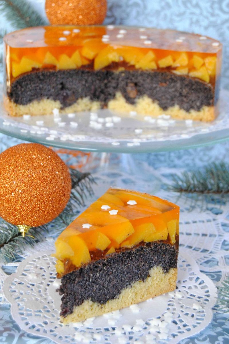 Brzoskwiniowo-makowy torcik Brzoskwiniowo-makowy torcik