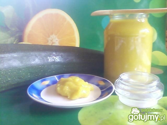 Brzoskwiniowy dżem  z cukinii.