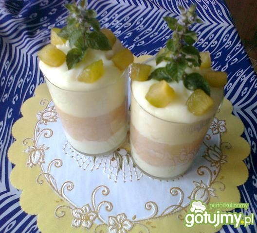 Budyń z musem jabłkowym Budyń z musem jabłkowym