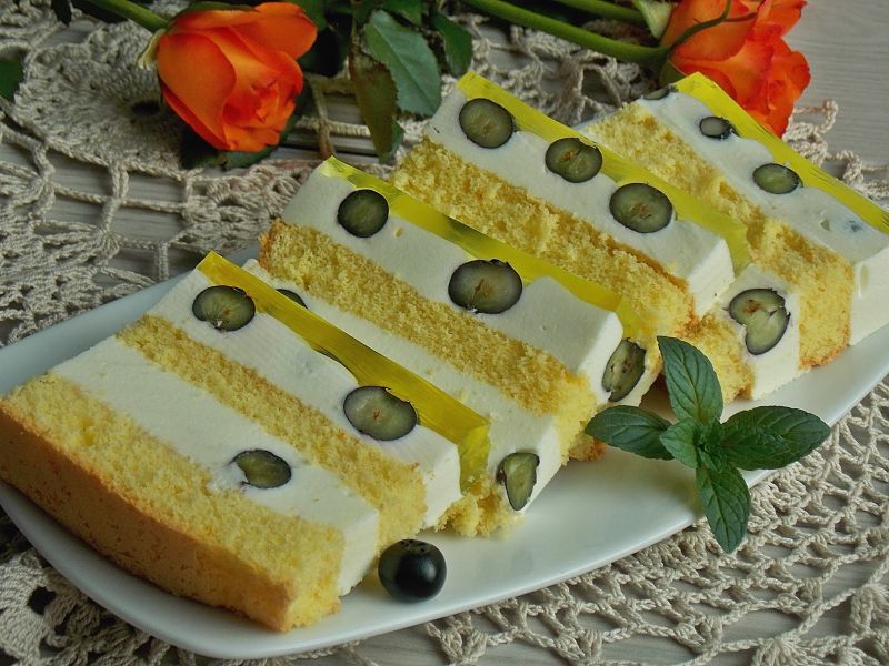 Budyniowe ciasto z borówkami Budyniowe ciasto z borówkami